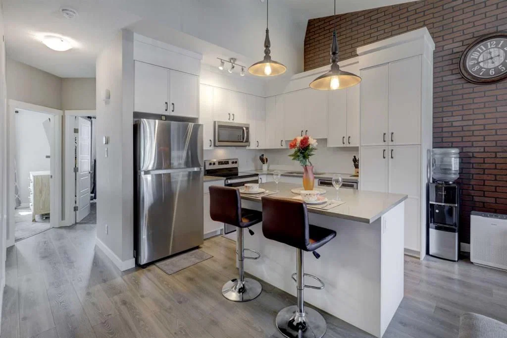214 Livingston Common NE, Calgary — photo 5 of 35