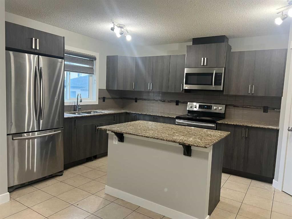 222 Skyview Ranch Boulevard NE, Calgary — photo 4 of 32