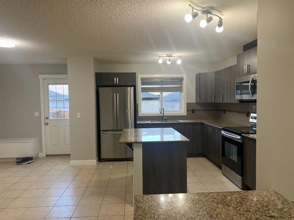 222 Skyview Ranch Boulevard NE, Calgary — photo 5 of 32