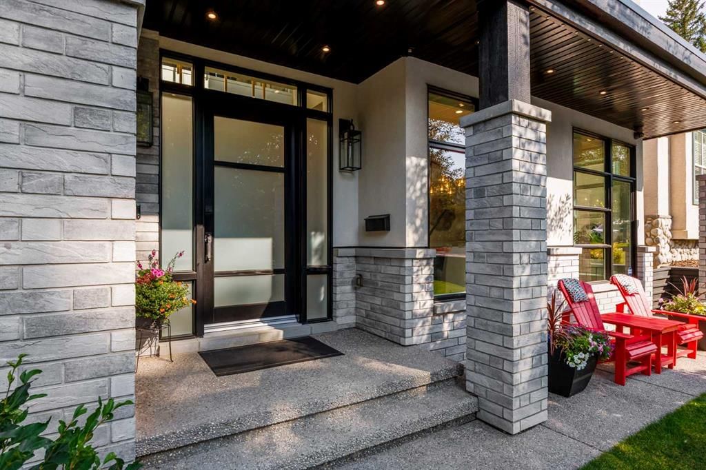 1414 Scotland Street SW, Calgary — photo 2 of 49