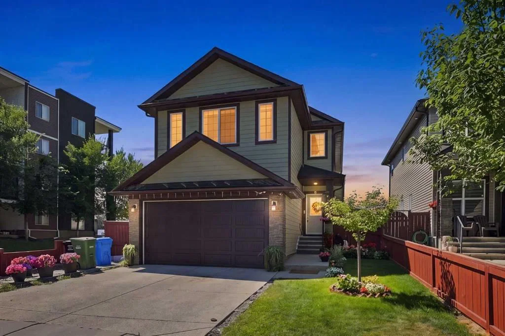 201 Saddlelake Drive NE, Calgary — photo 2 of 48