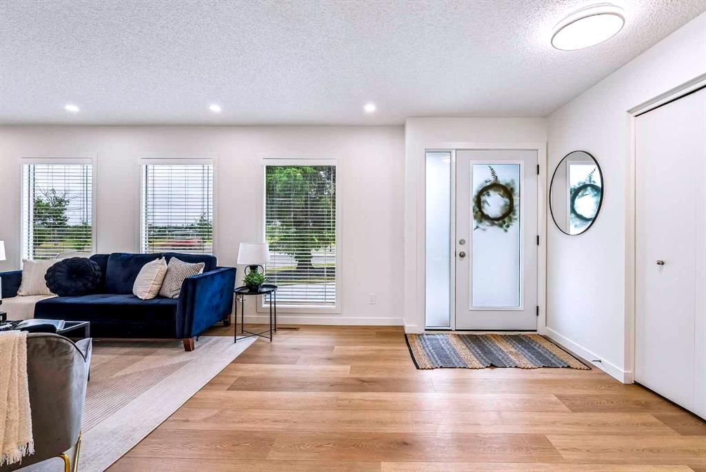 14517 Parkland Boulevard SE, Calgary — photo 3 of 50