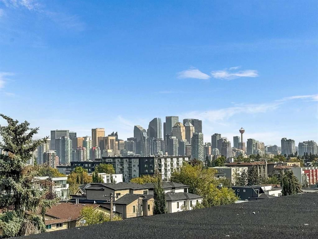 2011 28 Avenue SW, Calgary — photo 2 of 50