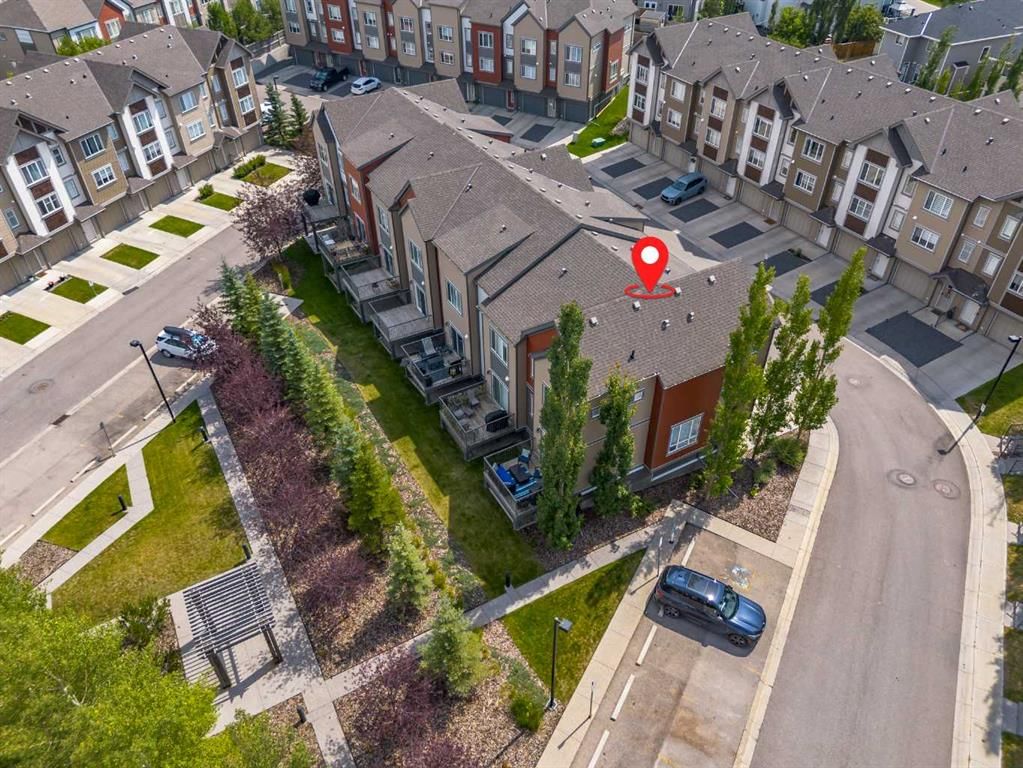 202 Copperpond Row SE, Calgary — photo 3 of 47