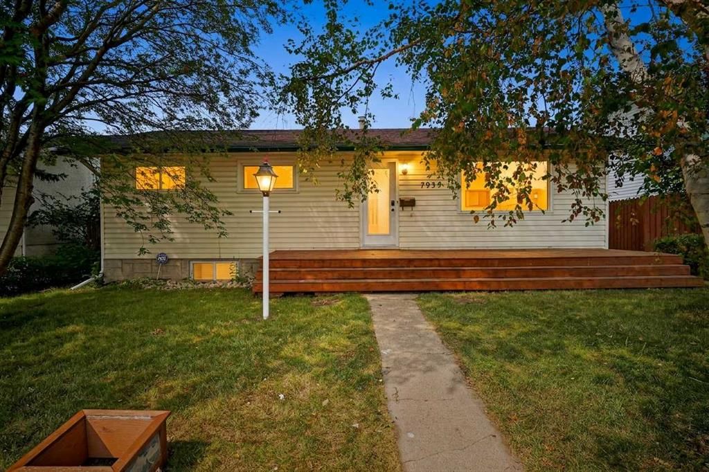 7935 Huntwick Hill NE, Calgary — main listing photo