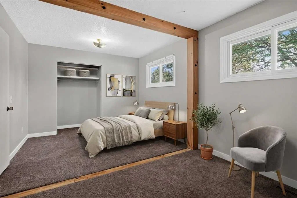 7935 Huntwick Hill NE, Calgary — photo 5 of 46