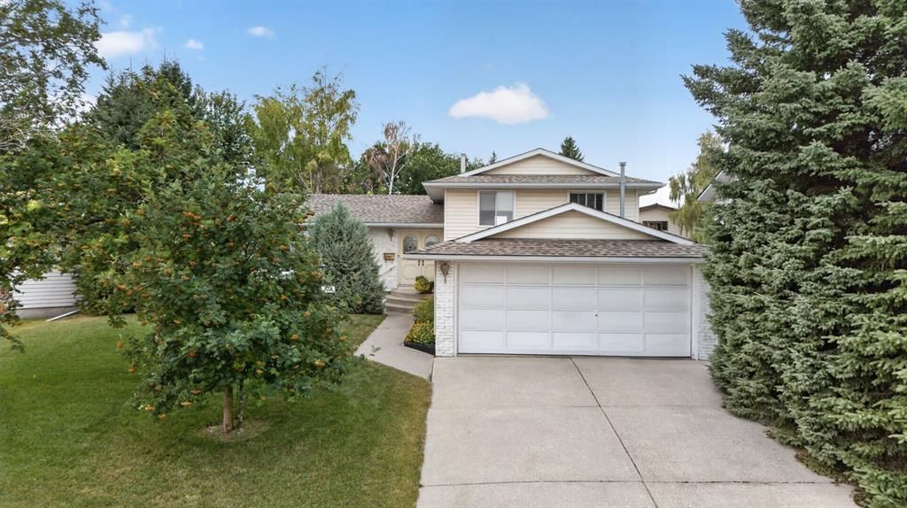 224 Silver Crest Drive NW, Calgary — photo 5 of 48