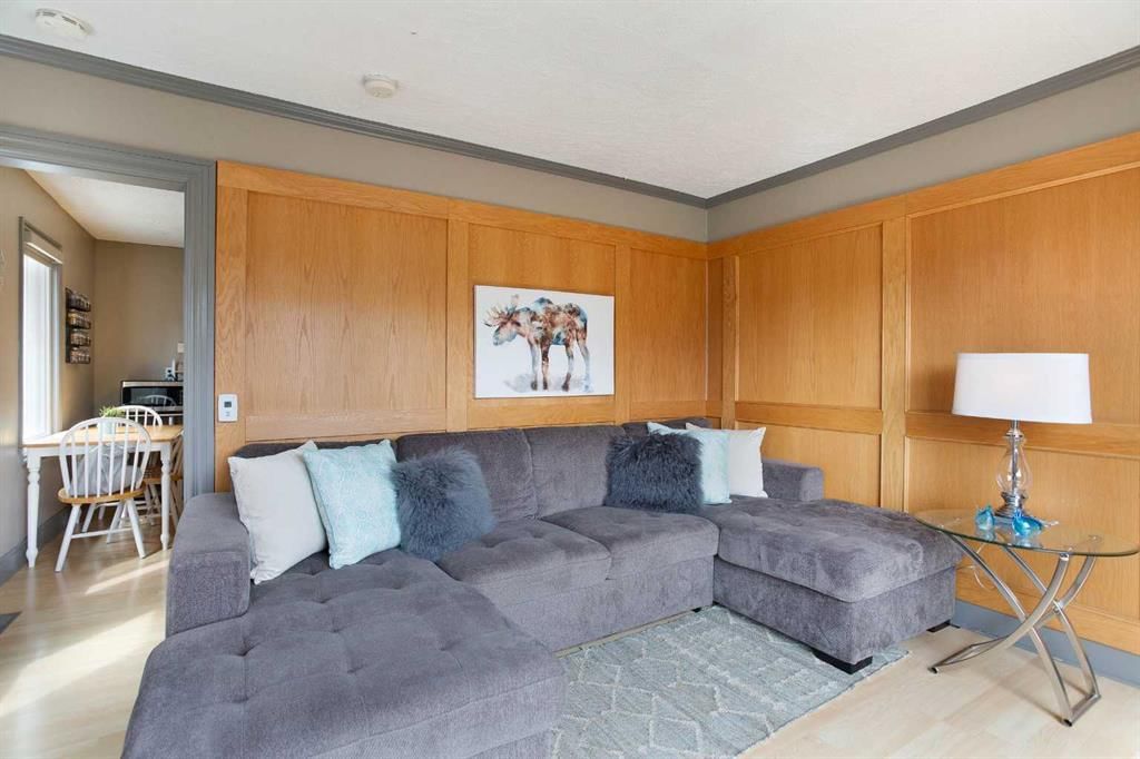 506 8 Avenue NE, Calgary — photo 5 of 28