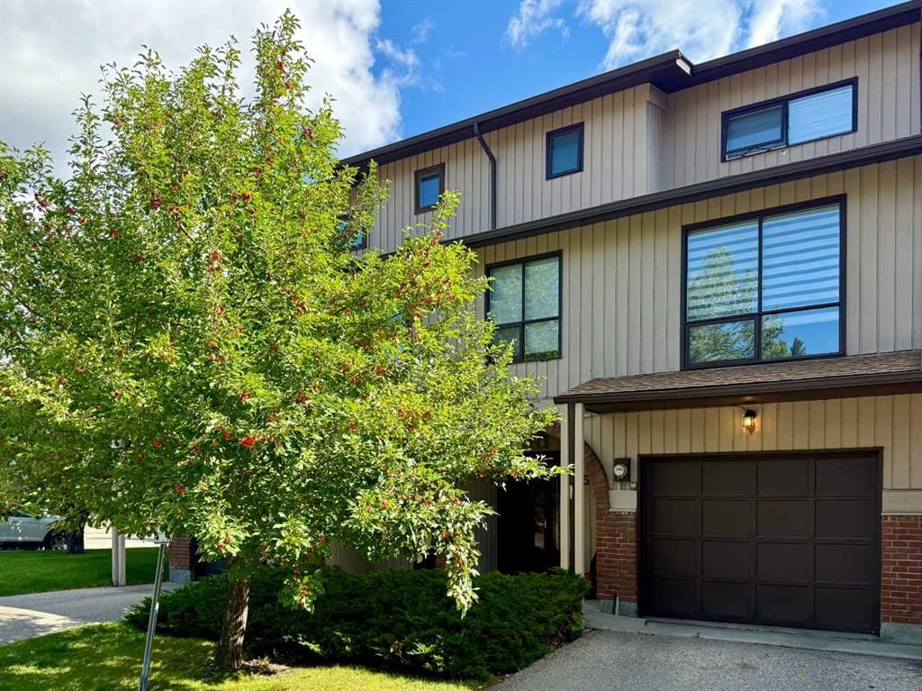 58 Canterbury Gardens SW, Calgary — main listing photo