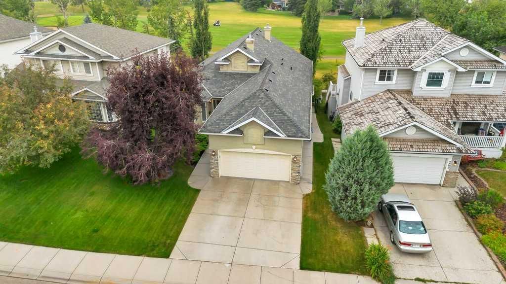 216 Douglas Woods Hill SE, Calgary — photo 4 of 49