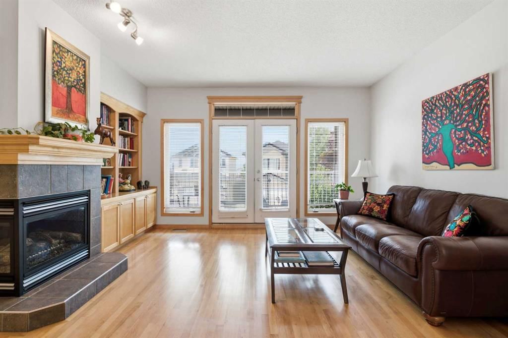 54 Rockyledge Rise NW, Calgary — photo 5 of 44