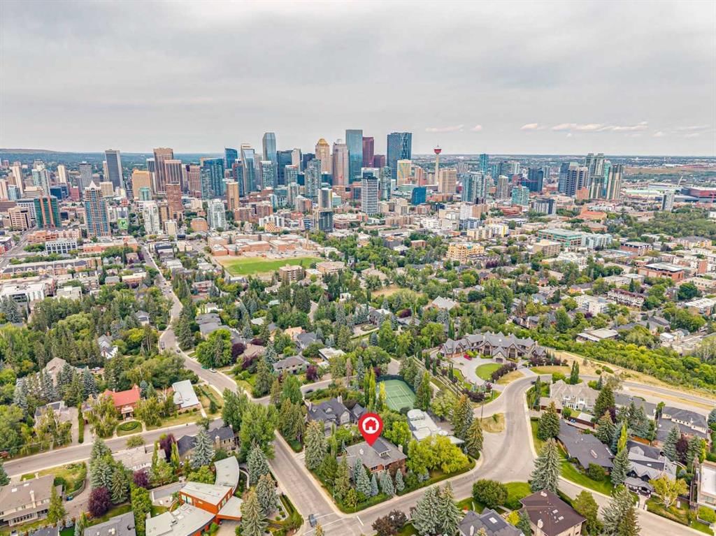 708 Hillcrest Avenue SW, Calgary — photo 3 of 50