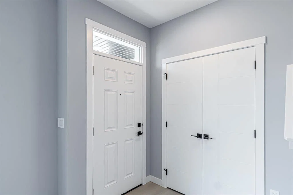 1995 McCaskill Drive, Crossfield — photo 4 of 23