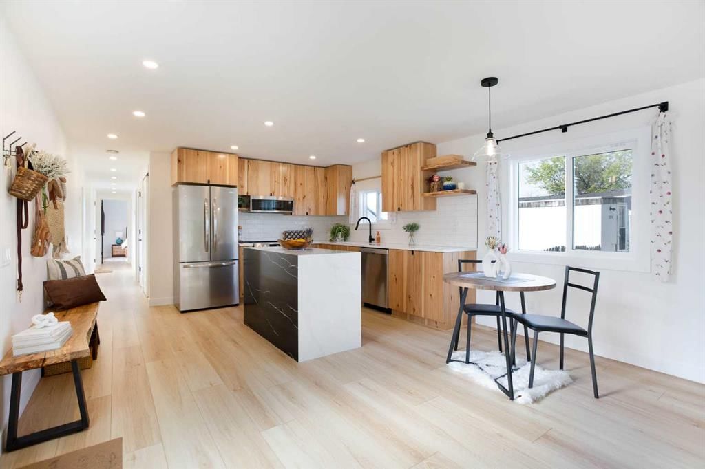 232 Big Hill Circle SE, Calgary — detached for sale