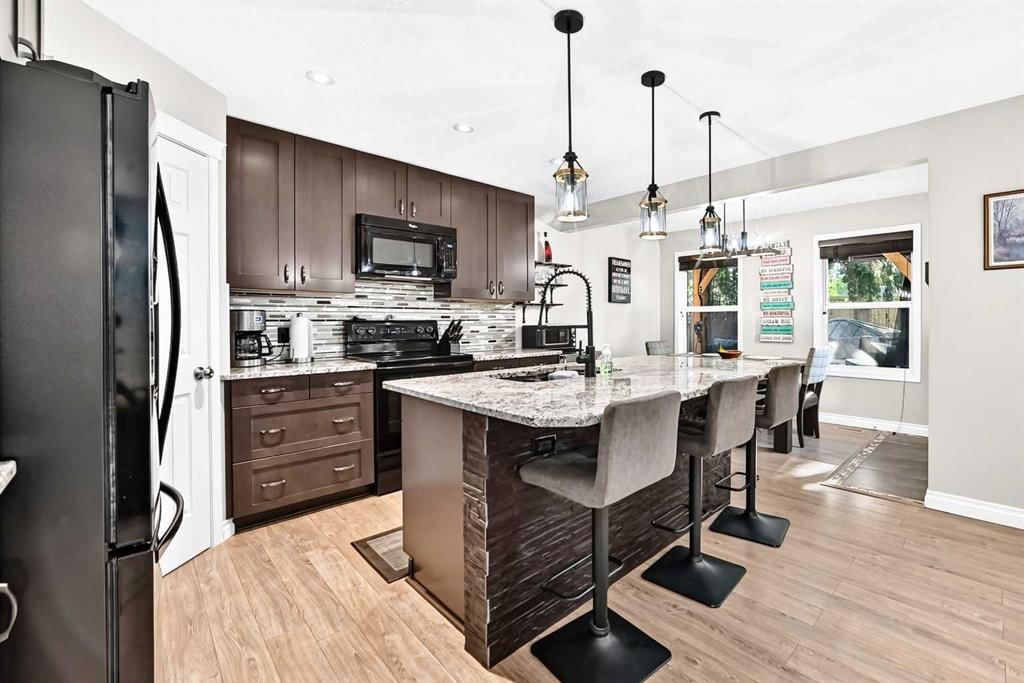 265 Bridleridge View SW, Calgary — photo 3 of 32