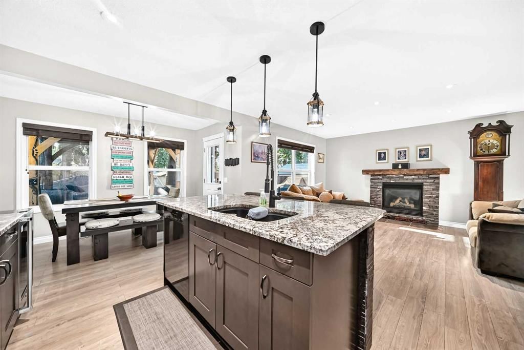 265 Bridleridge View SW, Calgary — photo 4 of 32