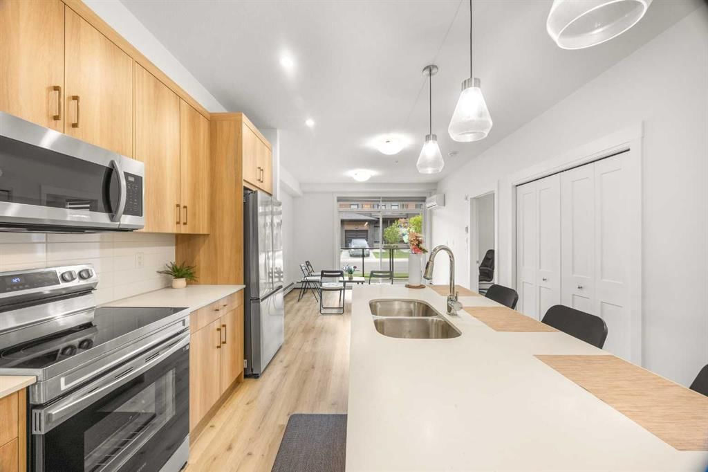 2104, 55 Lucas Way NW, Calgary — photo 4 of 27