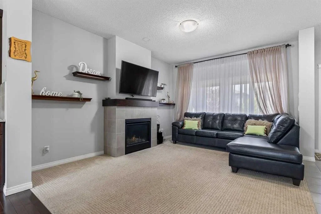 51 Walgrove Terrace SE, Calgary — photo 5 of 50