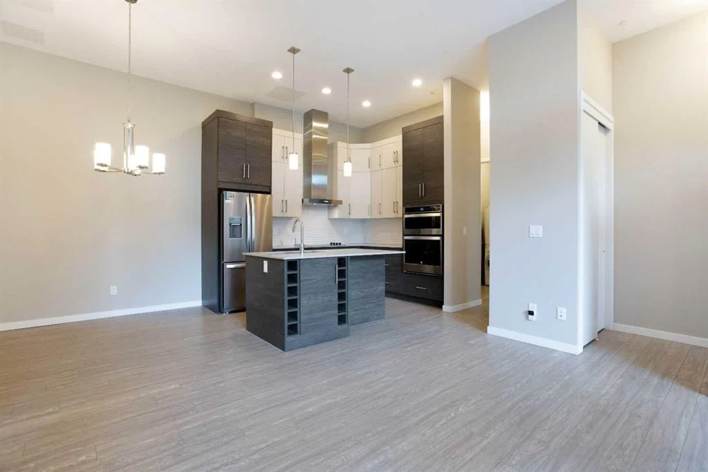124 Mahogany Centre SE, Calgary — photo 4 of 46