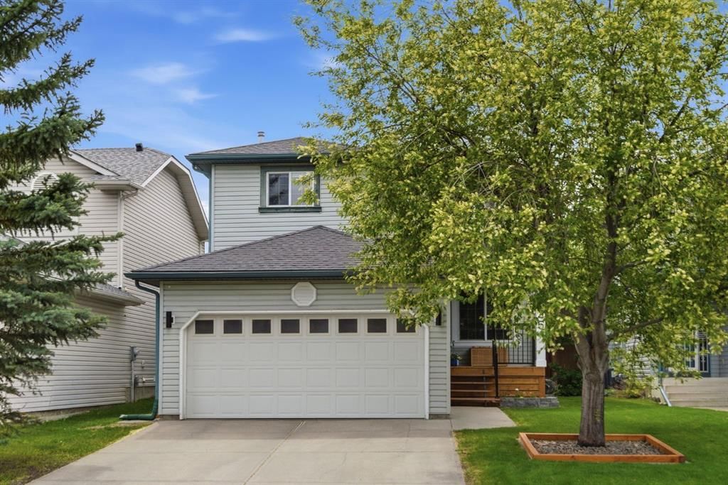 3725 Douglas Ridge Way SE, Calgary — main listing photo