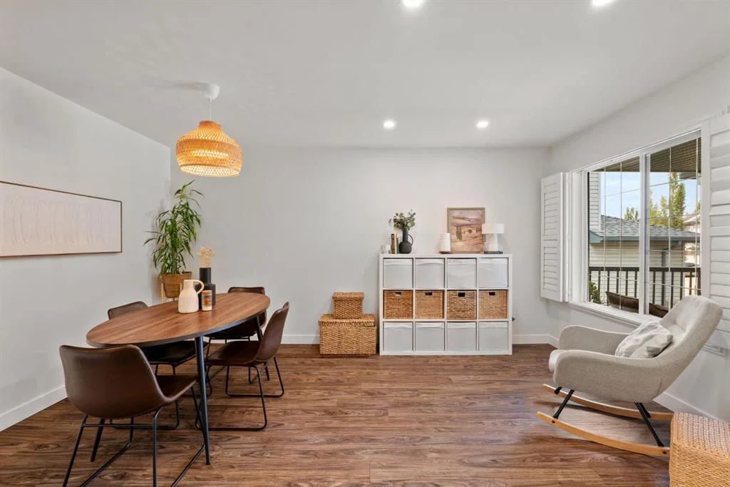 3725 Douglas Ridge Way SE, Calgary — photo 3 of 48