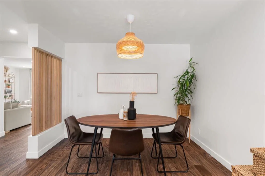3725 Douglas Ridge Way SE, Calgary — photo 4 of 48