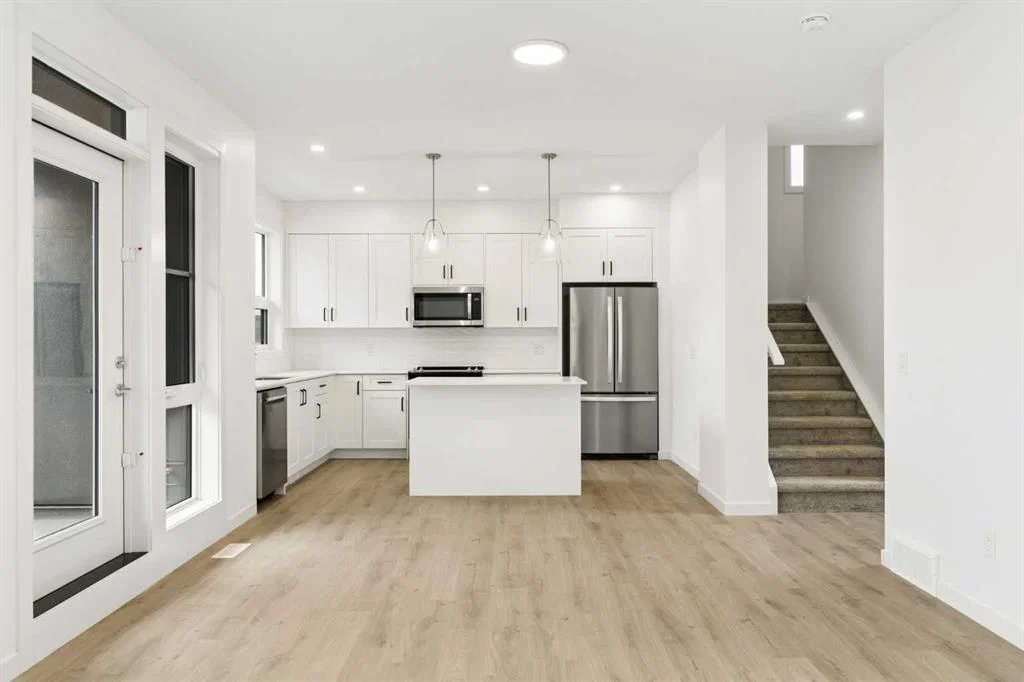 1475 Na'a Drive SW, Calgary — photo 2 of 32