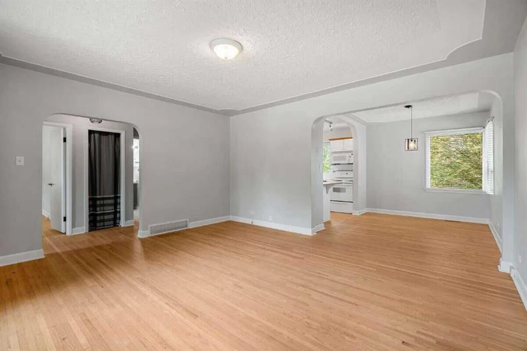 2307 Richmond Road SW, Calgary — photo 5 of 48