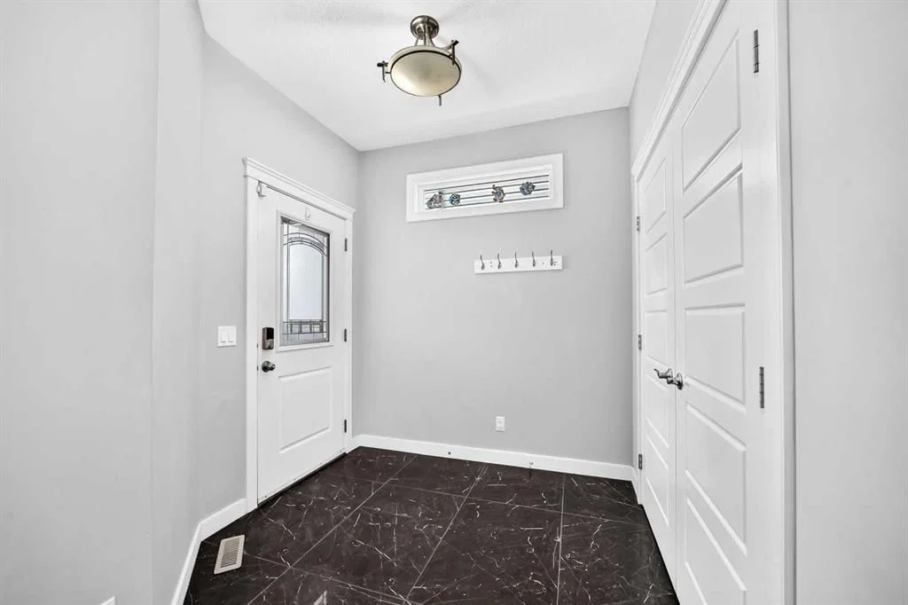 469 Skyview Shores Manor NE, Calgary — photo 2 of 38