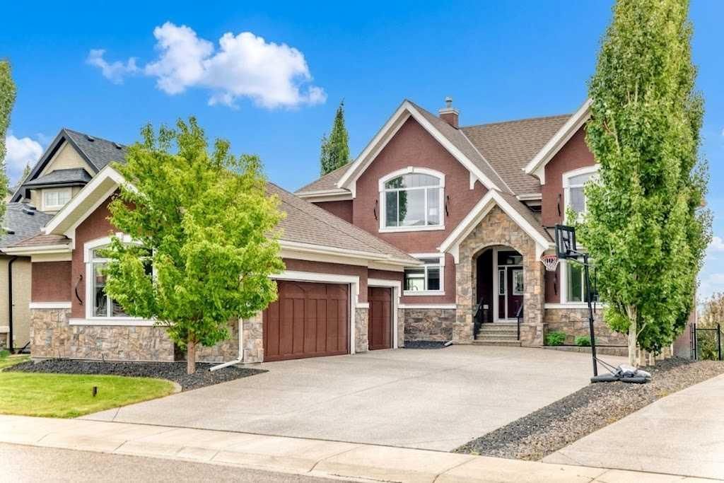 96 Cranarch Heights SE, Calgary — photo 2 of 50