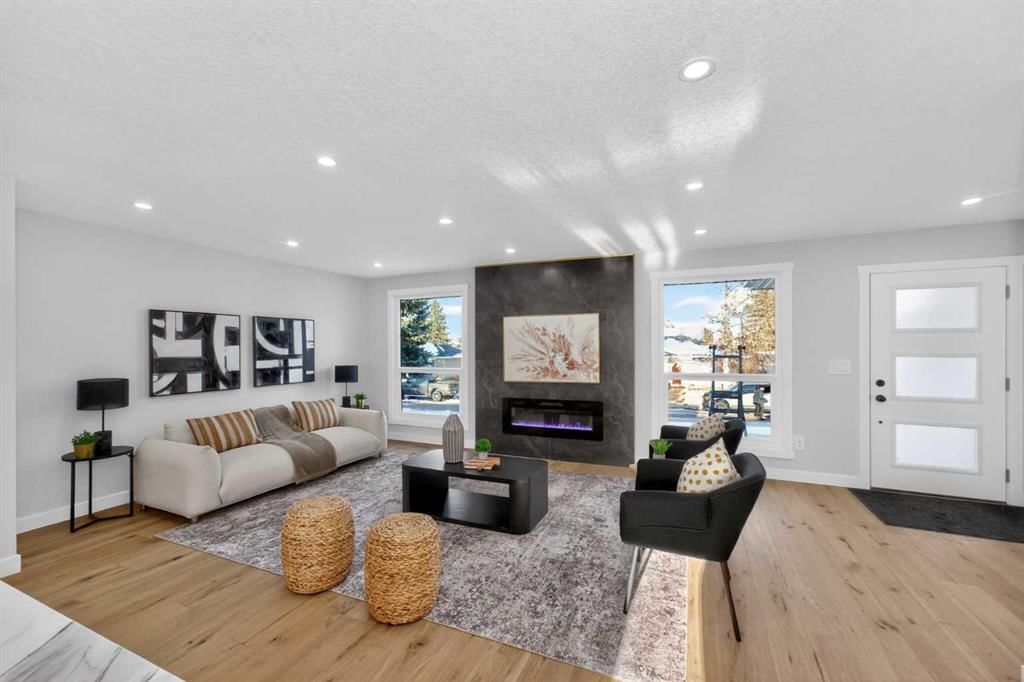 12031 Candiac Road SW, Calgary — photo 4 of 33