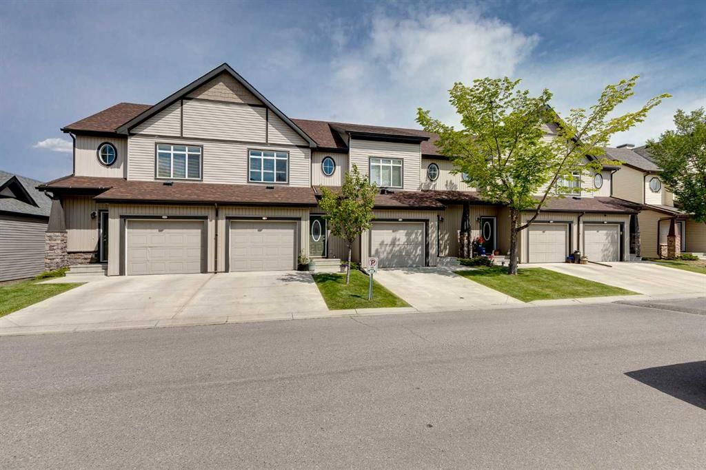 72 Copperpond Landing SE, Calgary — main listing photo
