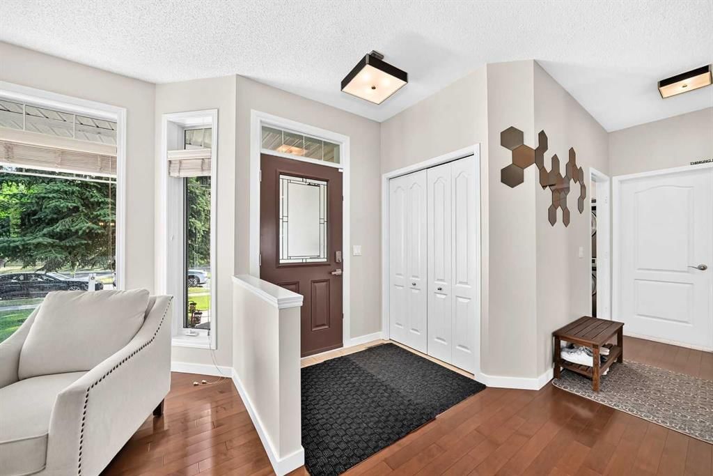 152 Chaparral Drive SE, Calgary — photo 3 of 48
