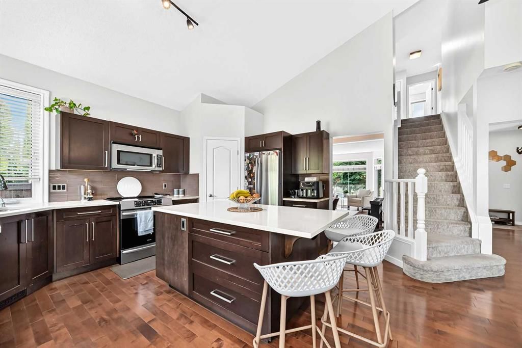 152 Chaparral Drive SE, Calgary — photo 5 of 48