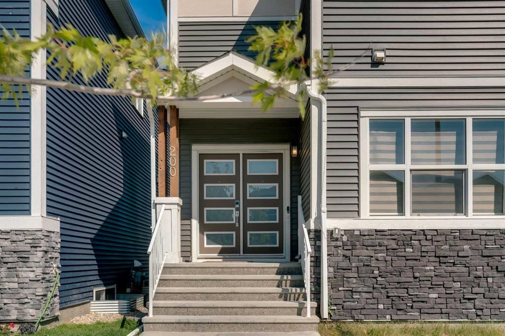200 Homestead Drive NE, Calgary — photo 3 of 50