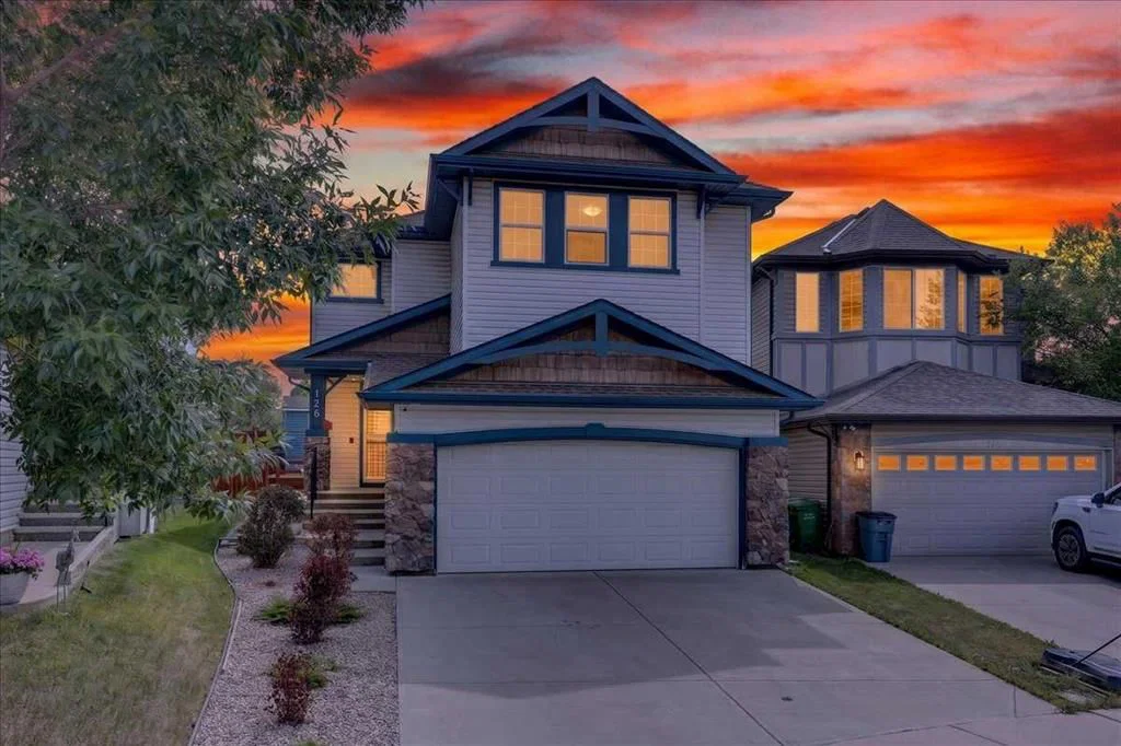 128 Cranberry Circle SE, Calgary — photo 2 of 50