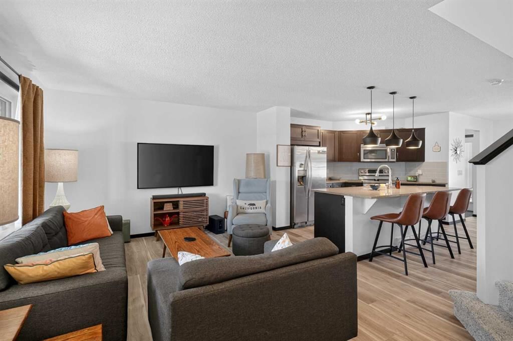 19 Marine Drive SE, Calgary — photo 5 of 50