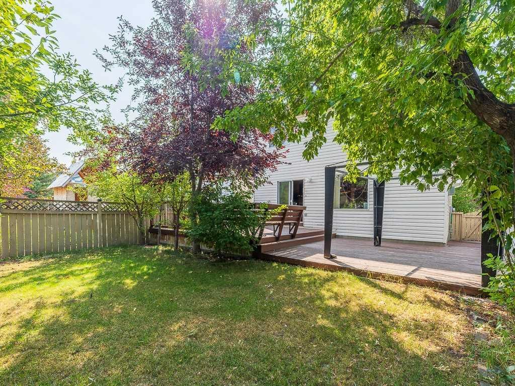 3782 Douglas Ridge Link SE, Calgary — photo 3 of 37