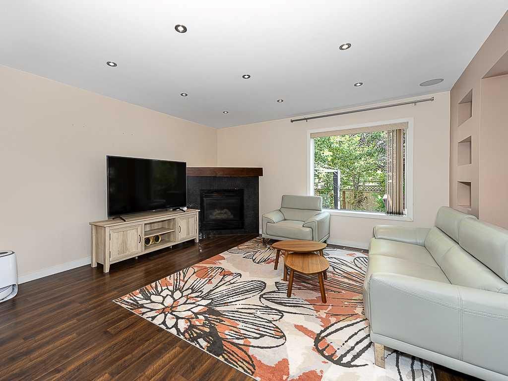 3782 Douglas Ridge Link SE, Calgary — photo 4 of 37
