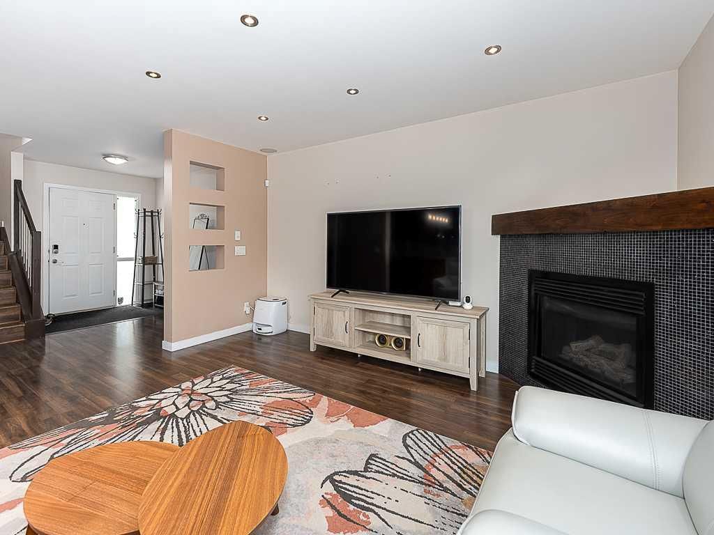 3782 Douglas Ridge Link SE, Calgary — photo 5 of 37