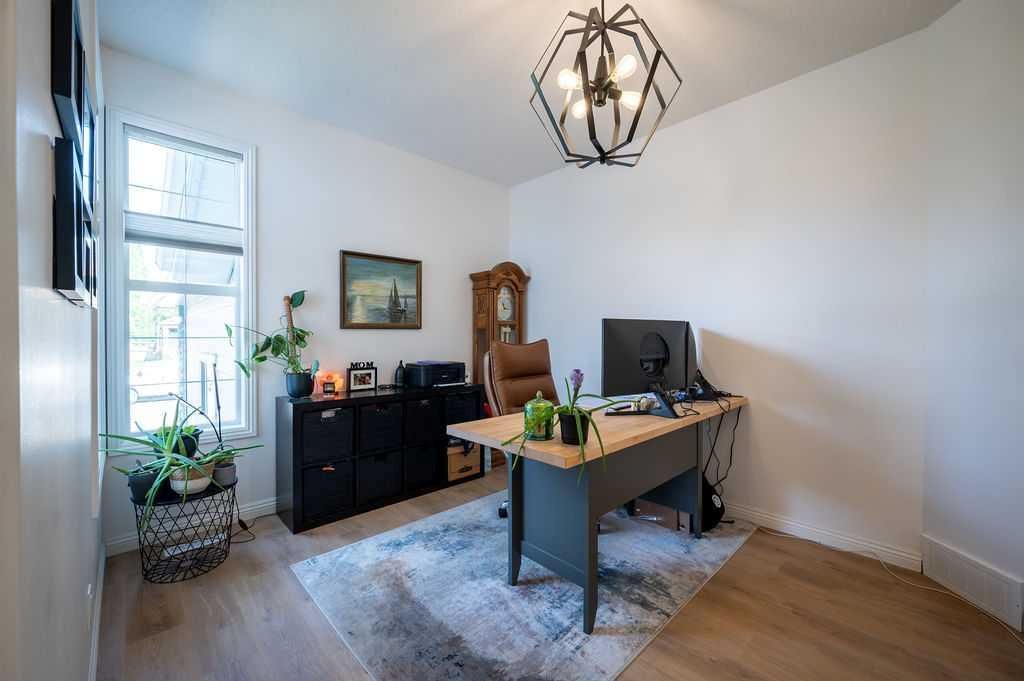 98 Chapala Grove SE, Calgary — photo 3 of 42