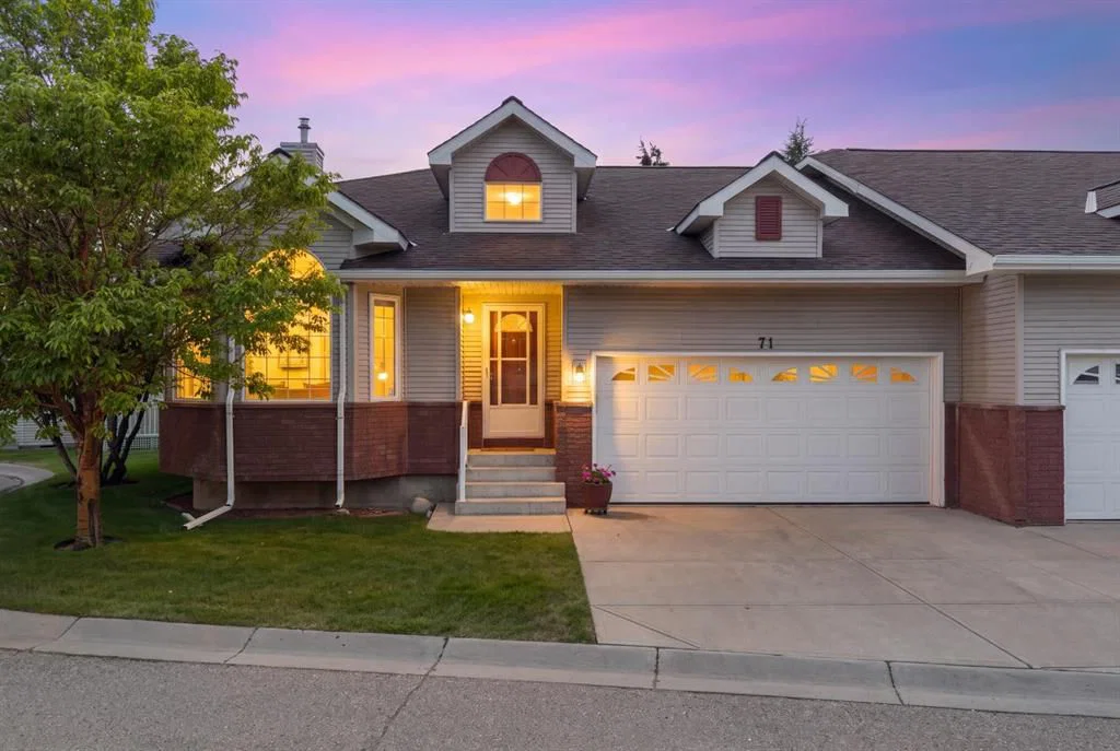 71 Scotia Landing NW, Calgary — main listing photo