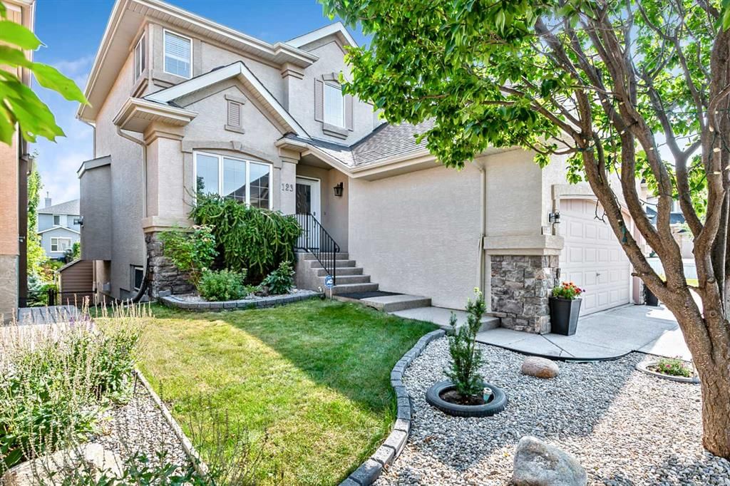 123 Cranwell Close SE, Calgary — photo 2 of 44