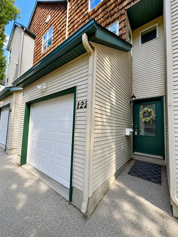 122 Bridlewood Lane SW, Calgary — main listing photo