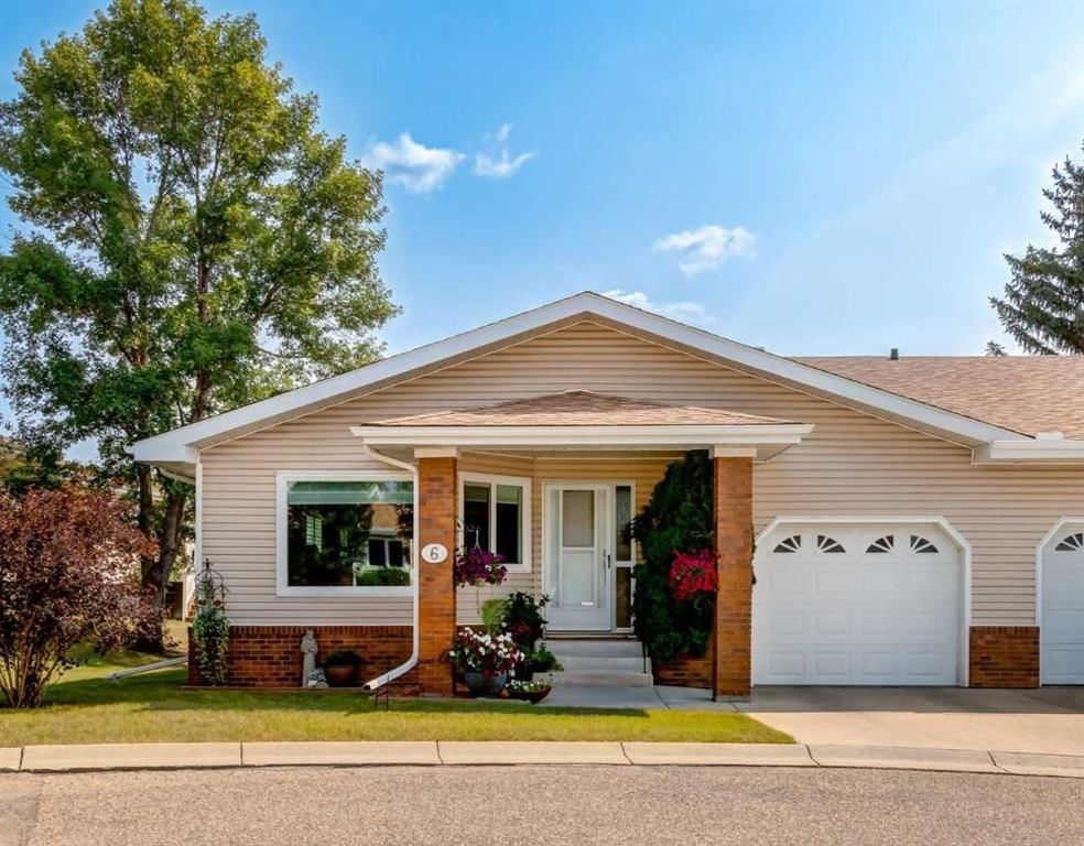 6 Vandoos Villas NW, Calgary — main listing photo