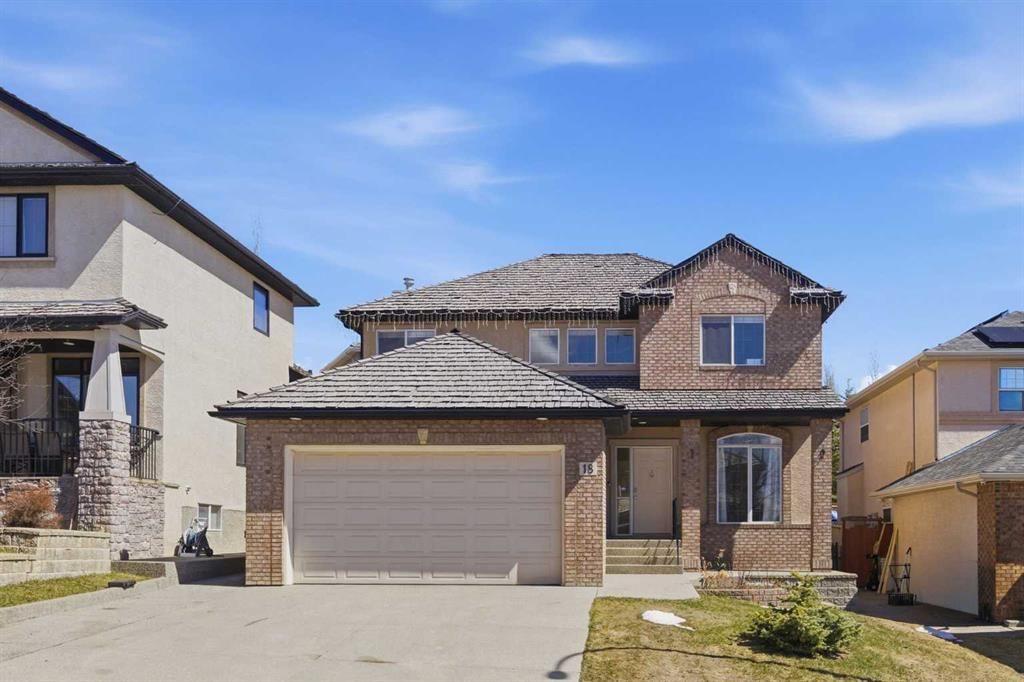 18 Royal Crest Way NW, Calgary — photo 2 of 50