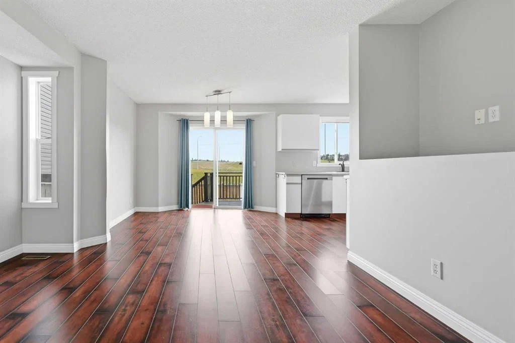 129 Hidden Spring Circle NW, Calgary — photo 4 of 42