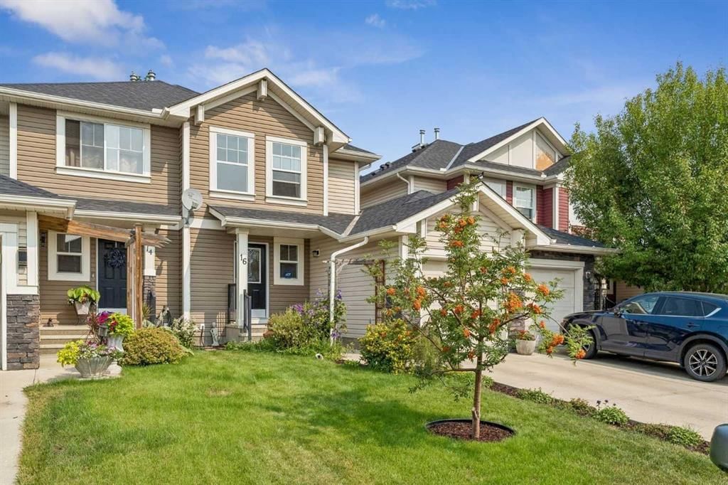 16 Cranberry Green SE, Calgary — main listing photo