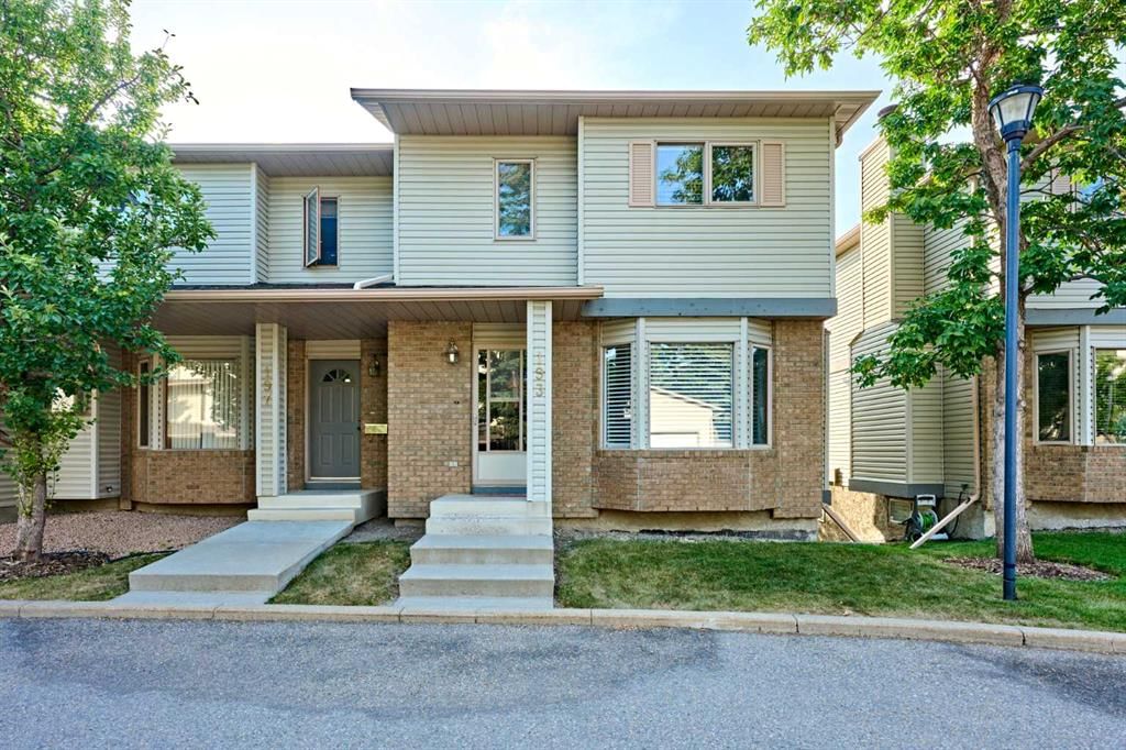 193 Patina Park SW, Calgary — photo 3 of 37