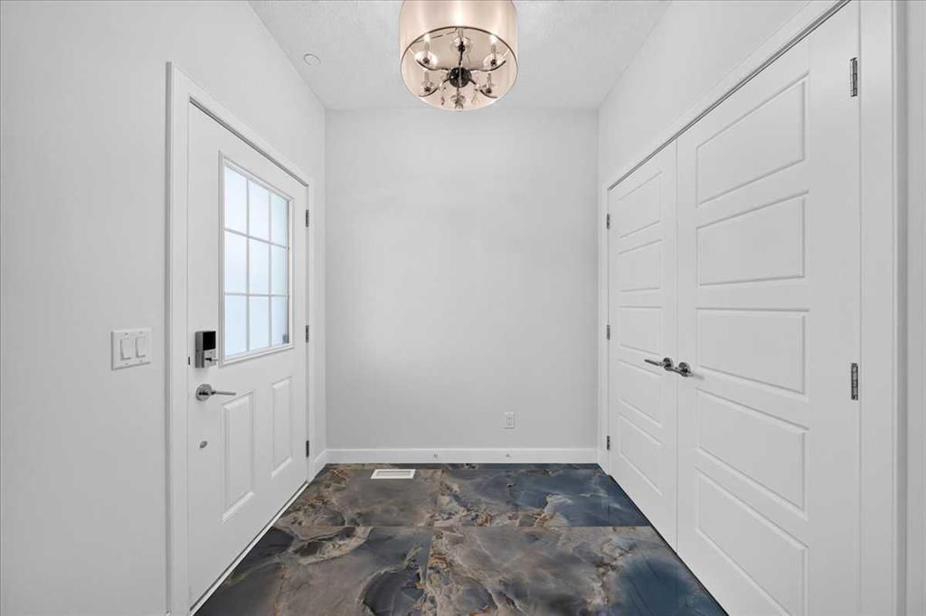 14945 1 Street NW, Calgary — photo 5 of 47